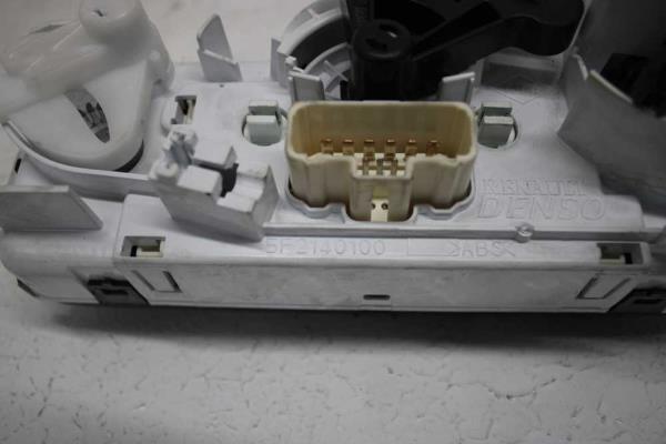 BOUTON DE CHAUFFAGE RENAULT KANGOO 2 2007-2021 - Vue 3